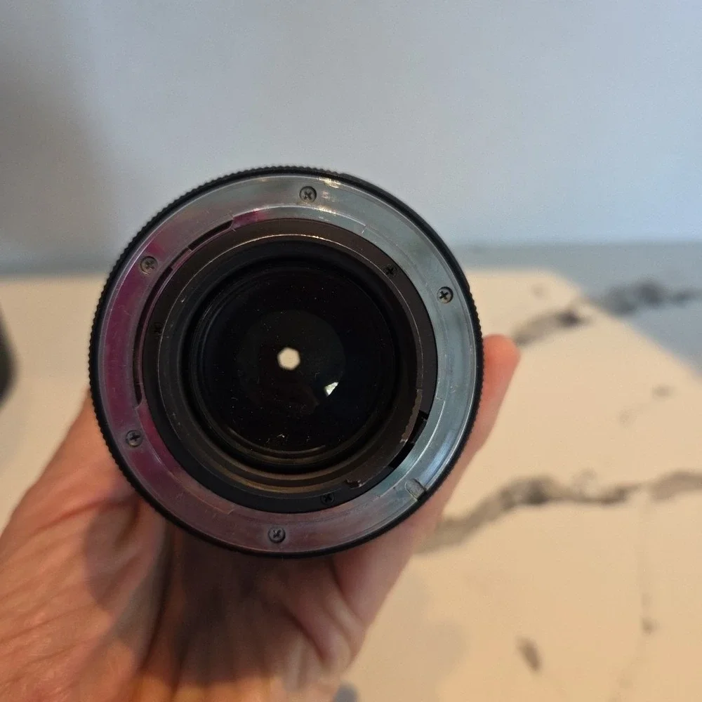 Vintage Vivitar 75-205 mm 1:3.8 Close Focusing Auto‎ Zoom Lens Asanuma Case
